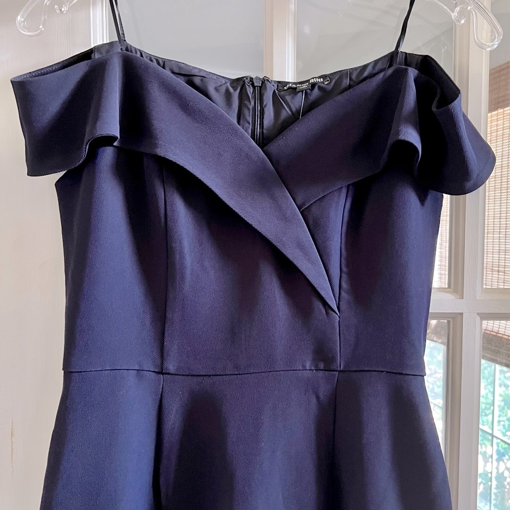 *NWT* Gianni Bini Navy off the shoulder dress, size S lined: